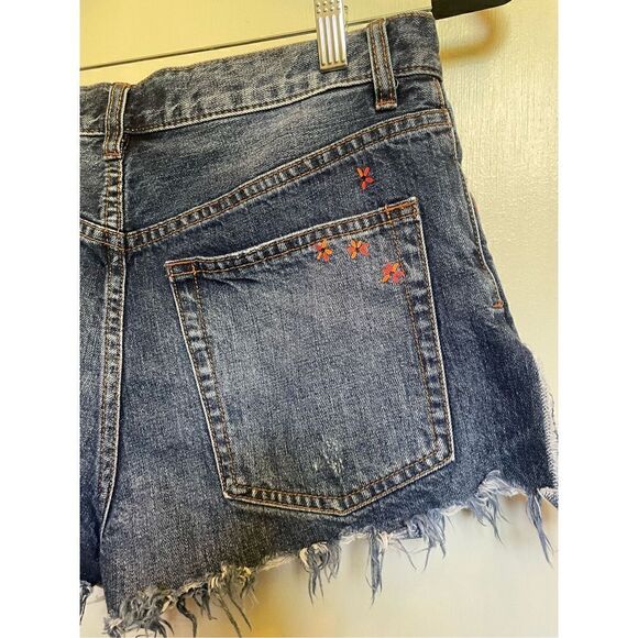 Free People Fields of Sun Boulder Beach Butterfly Frayed Denim Short 27 - Picture 13 of 16